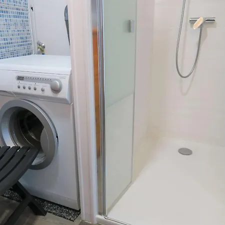 Apartament Bel Avec Loggia Et Balcon Vue Sur A - Ref 874